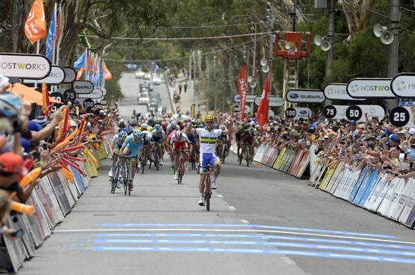 Jack Bobridge wins stage 1